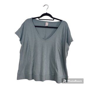 LIVI Blue Short Sleeve V Neck Cropped Athleisure Top Size 18/20